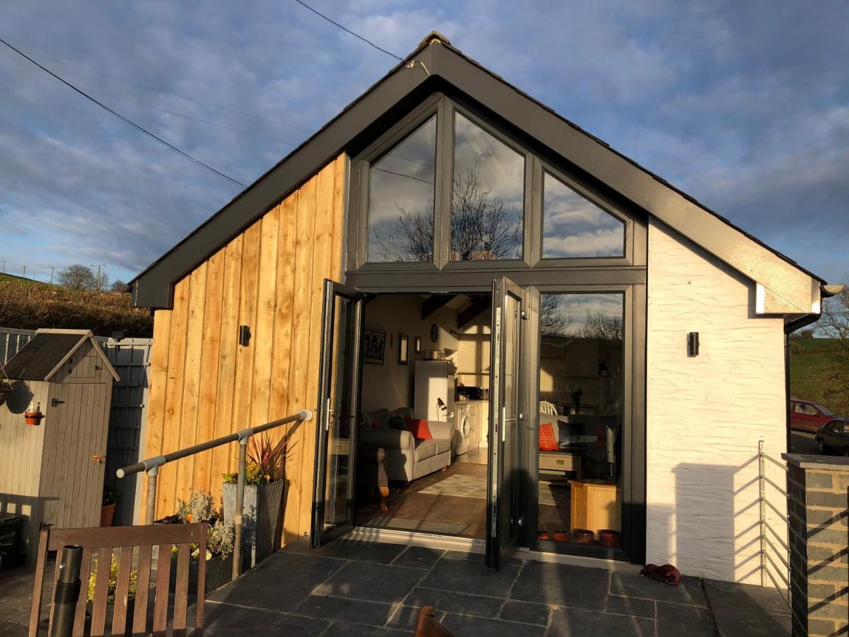 Red Kite Cottage Carmarthen Exterior photo